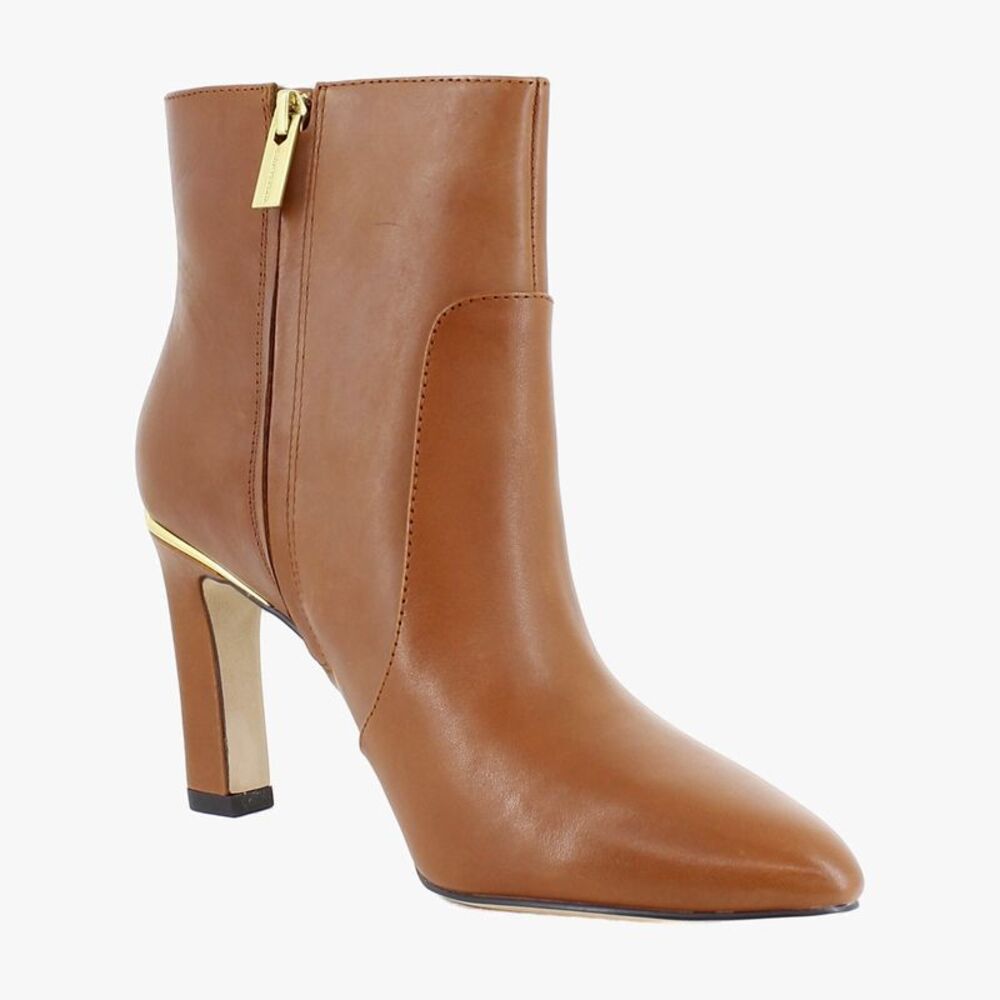 Vince Camuto Greer Whiskey